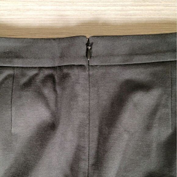 Talbots Black Pencil Skirt with Bows Sz 16P - Picture 4 of 8